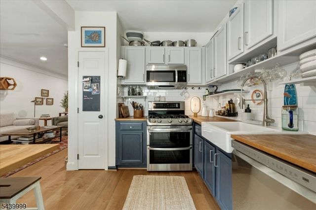 106 Barclay Dr, Nutley Twp., NJ 07110
