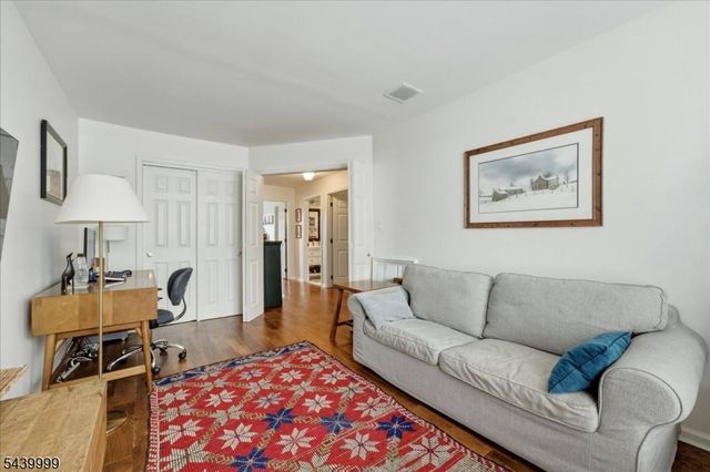 106 Barclay Dr, Nutley Twp., NJ 07110