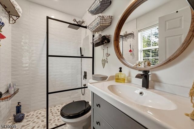 106 Barclay Dr, Nutley Twp., NJ 07110