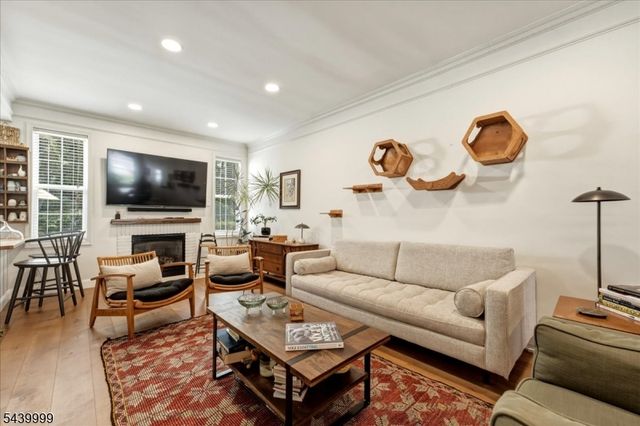 106 Barclay Dr, Nutley Twp., NJ 07110