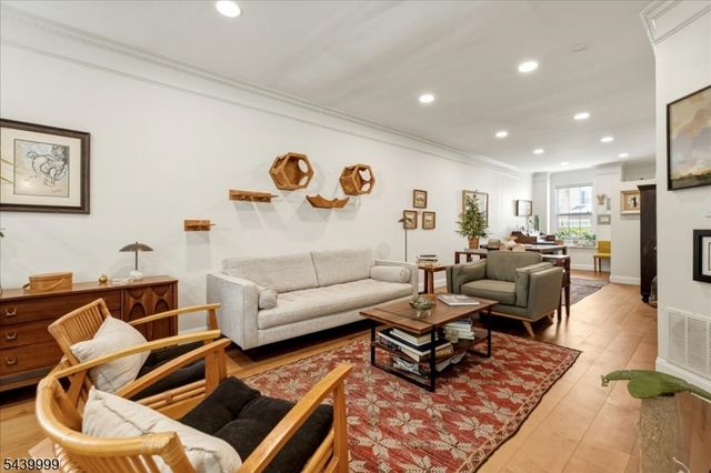 106 Barclay Dr, Nutley Twp., NJ 07110