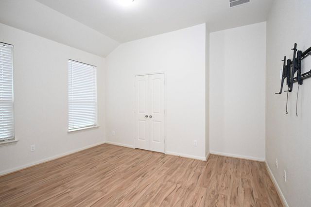 9415 Savannah Holly Drive, Houston, TX 77075