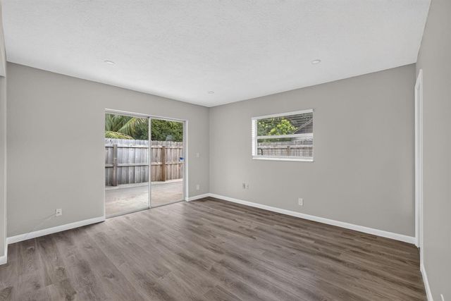 4873 Arthur Street, Palm Beach Gardens, FL 33418