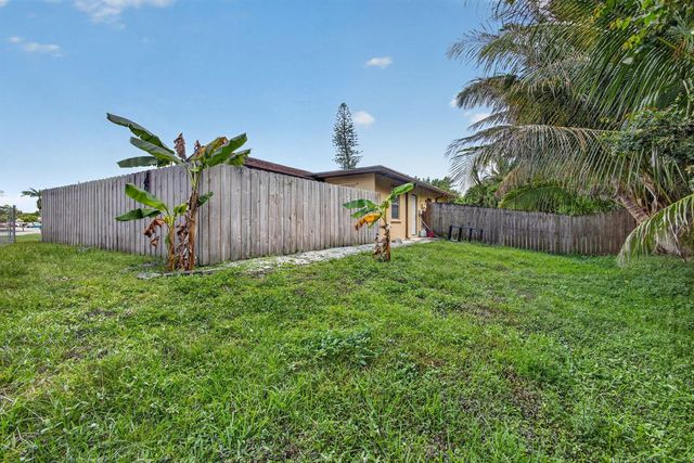 4873 Arthur Street, Palm Beach Gardens, FL 33418