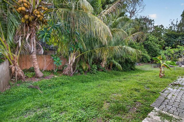 4873 Arthur Street, Palm Beach Gardens, FL 33418