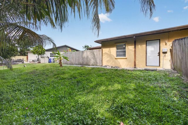 4873 Arthur Street, Palm Beach Gardens, FL 33418