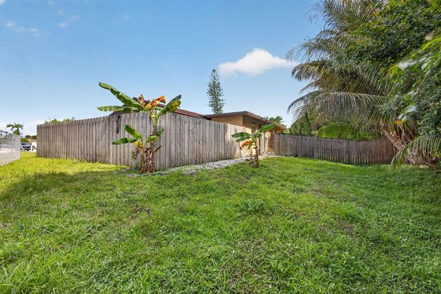 4873 Arthur Street, Palm Beach Gardens, FL 33418
