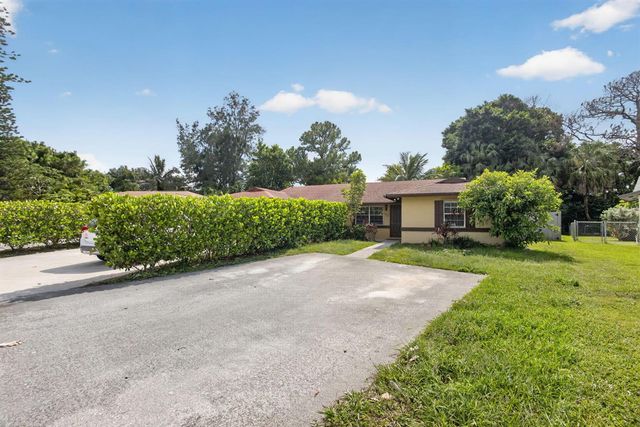 4873 Arthur Street, Palm Beach Gardens, FL 33418