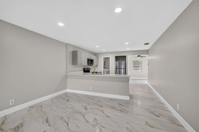 4873 Arthur Street, Palm Beach Gardens, FL 33418