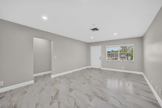 4873 Arthur Street, Palm Beach Gardens, FL 33418