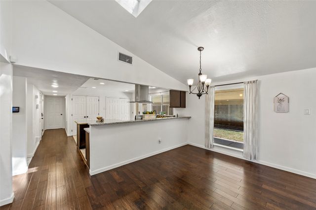 2017 Jennifer Court, Carrollton, TX 75007