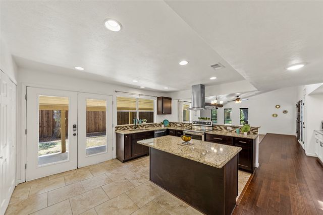 2017 Jennifer Court, Carrollton, TX 75007