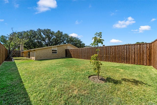2017 Jennifer Court, Carrollton, TX 75007