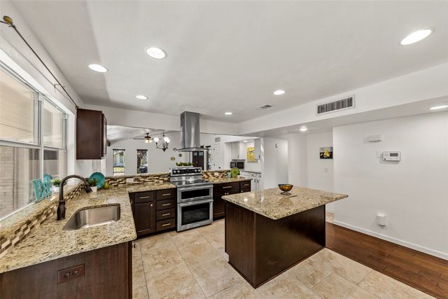 2017 Jennifer Court, Carrollton, TX 75007