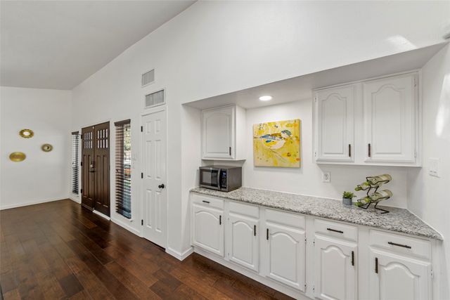 2017 Jennifer Court, Carrollton, TX 75007