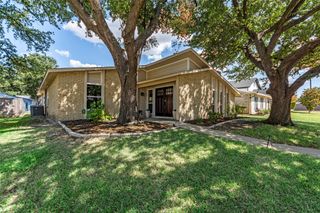 2017 Jennifer Court, Carrollton, TX 75007