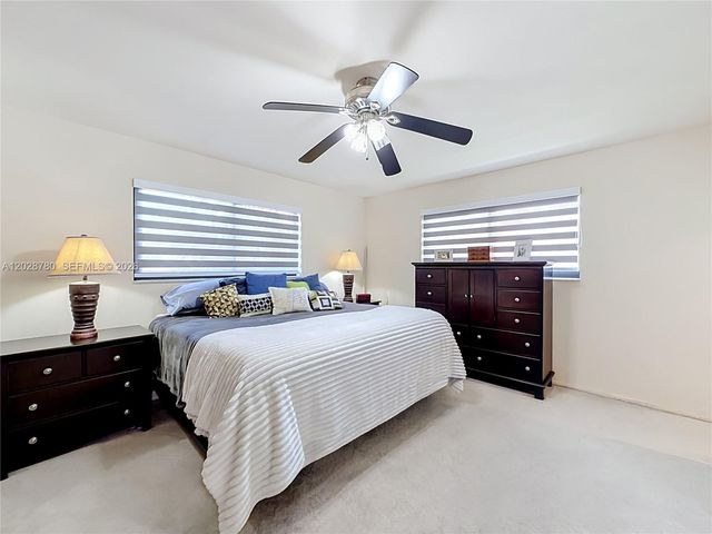 10460 NW 4th St, Plantation, FL 33324