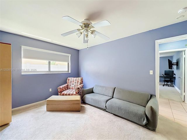 10460 NW 4th St, Plantation, FL 33324