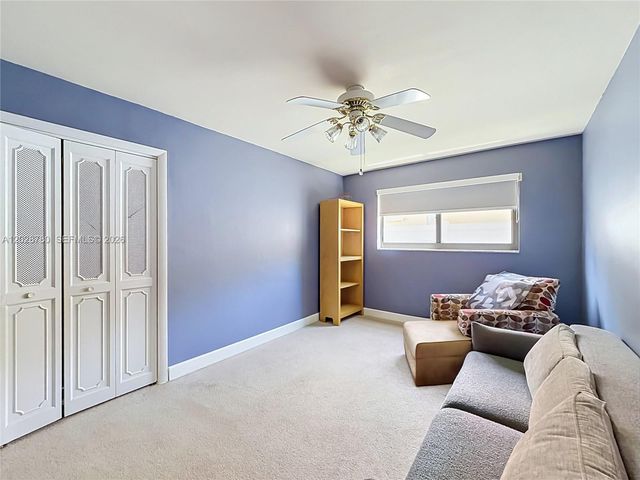 10460 NW 4th St, Plantation, FL 33324