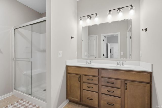9867 Monte Way, Newburgh, IN 47630