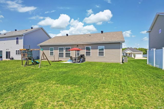 9867 Monte Way, Newburgh, IN 47630