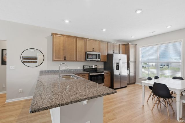 9867 Monte Way, Newburgh, IN 47630