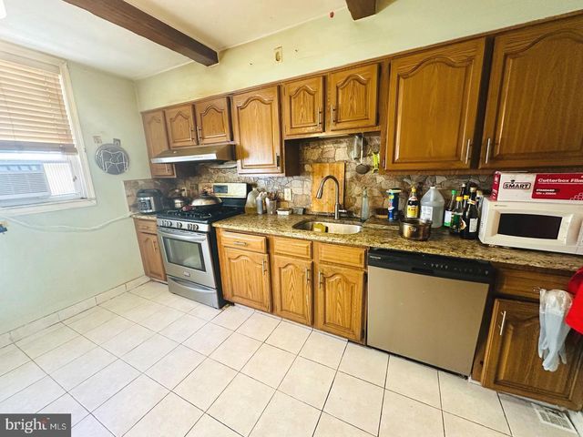 2815 S BEULAH ST, Philadelphia, PA 19148