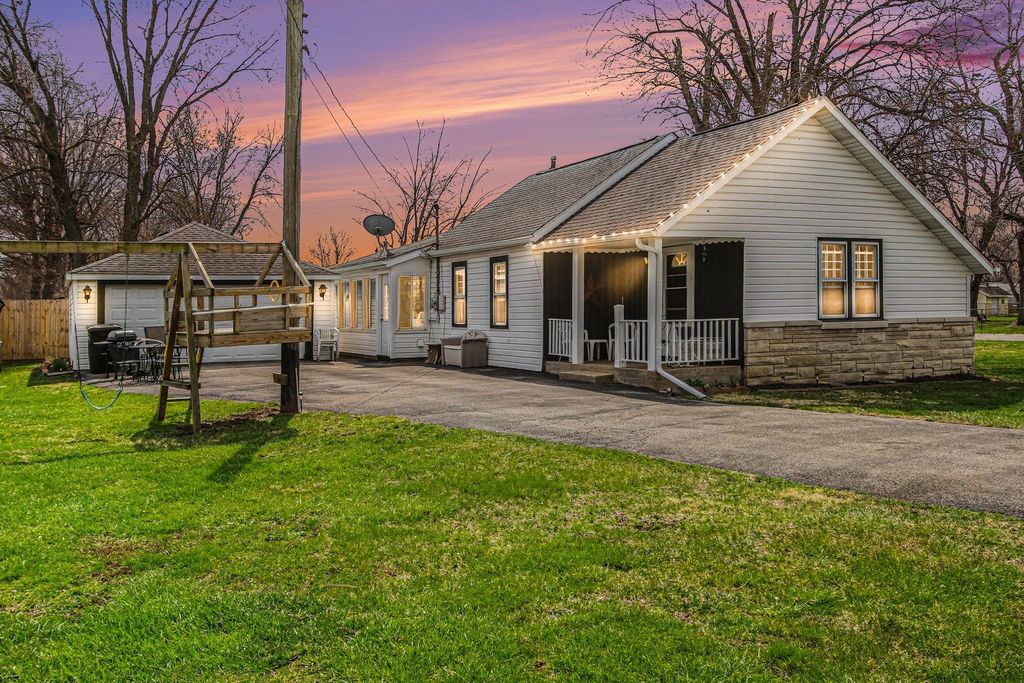 5335 Stone Avenue, Portage, IN 46368