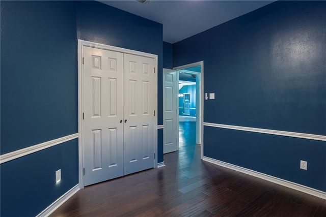 208 Bernburg Court, College Station, TX 77845