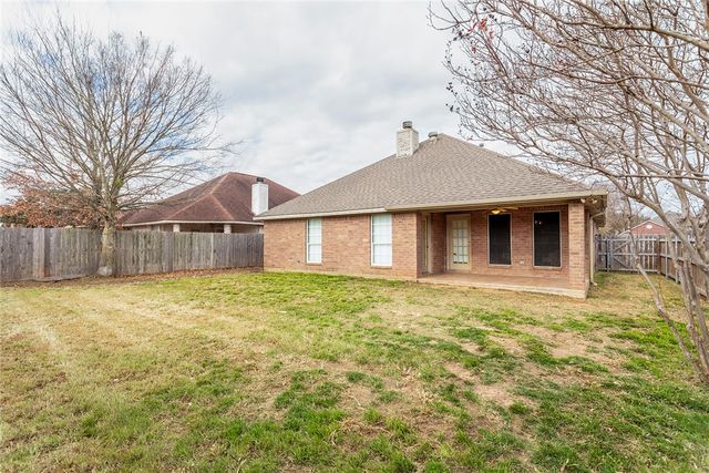 208 Bernburg Court, College Station, TX 77845