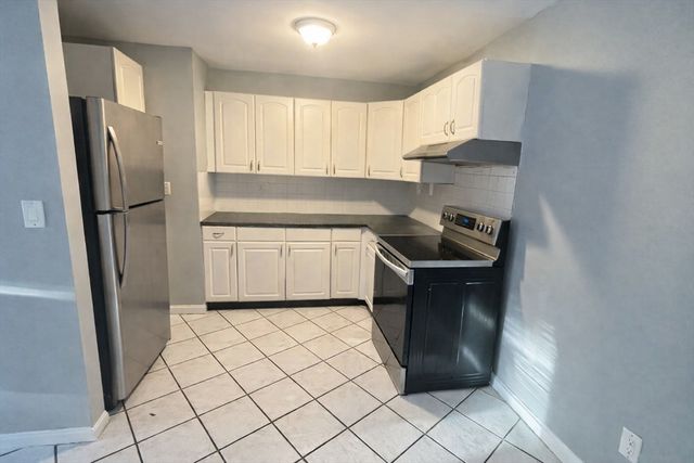 4 Universal St 05, Framingham, MA 01702