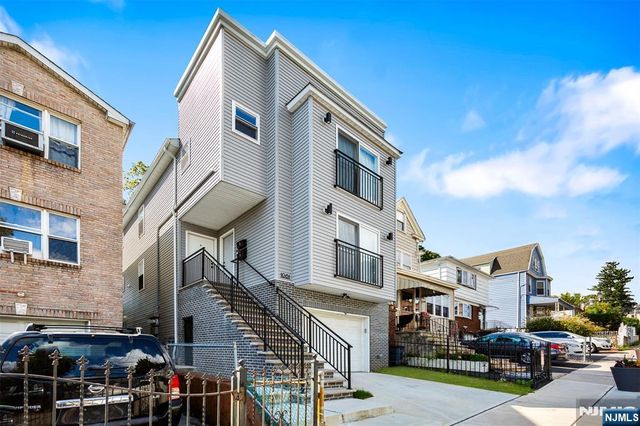 1081 18th Avenue, Newark, NJ 07106