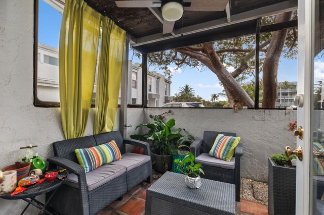 660 Kensington Place 10a, Wilton Manors, FL 33305