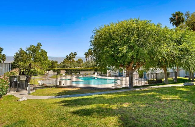 48680 Desert Flower Drive, Palm Desert, CA 92260