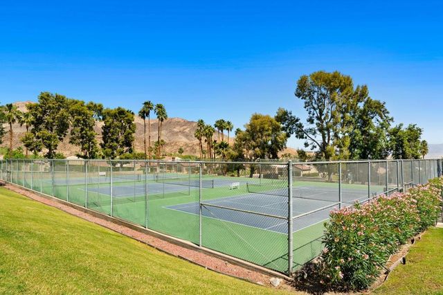 48680 Desert Flower Drive, Palm Desert, CA 92260