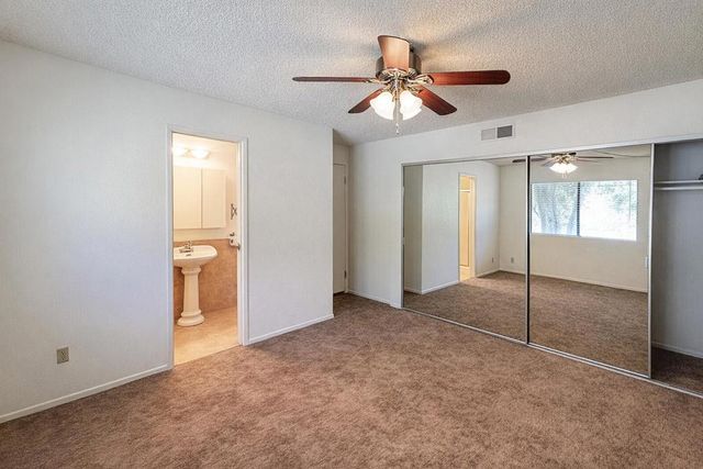 48680 Desert Flower Drive, Palm Desert, CA 92260