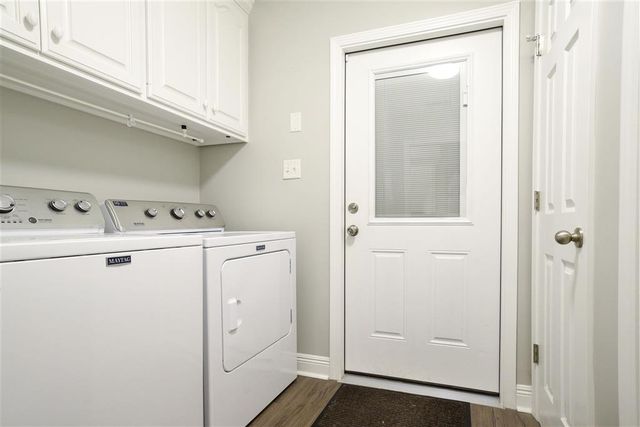 203 Pecanwood Drive, Lake Charles, LA 70605