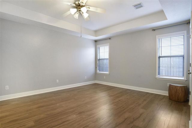 203 Pecanwood Drive, Lake Charles, LA 70605