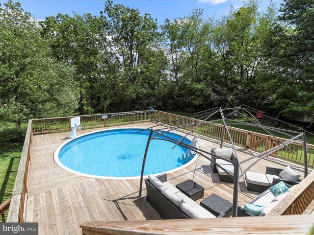 1136 ASHTON DRIVE, Shippensburg, PA 17257