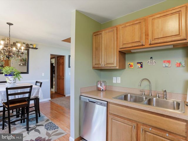 1136 ASHTON DRIVE, Shippensburg, PA 17257