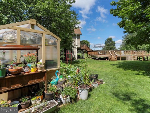 1136 ASHTON DRIVE, Shippensburg, PA 17257
