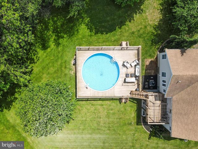 1136 ASHTON DRIVE, Shippensburg, PA 17257