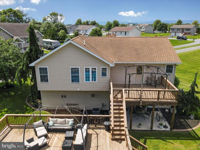 1136 ASHTON DRIVE, Shippensburg, PA 17257