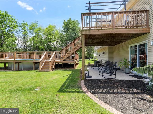 1136 ASHTON DRIVE, Shippensburg, PA 17257