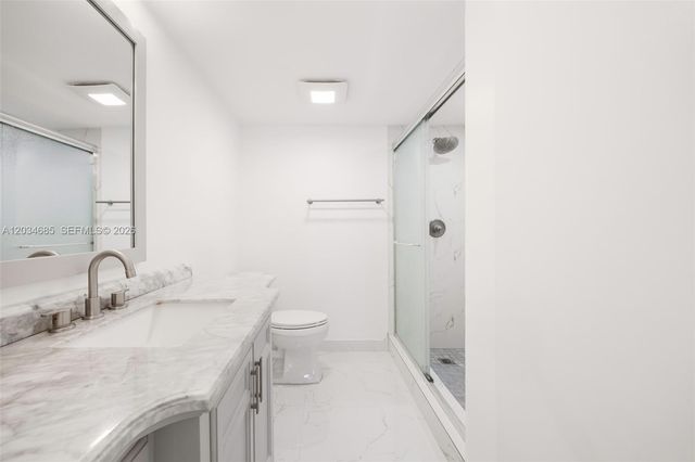 2401 S Ocean Drive 2402, Hollywood, FL 33019