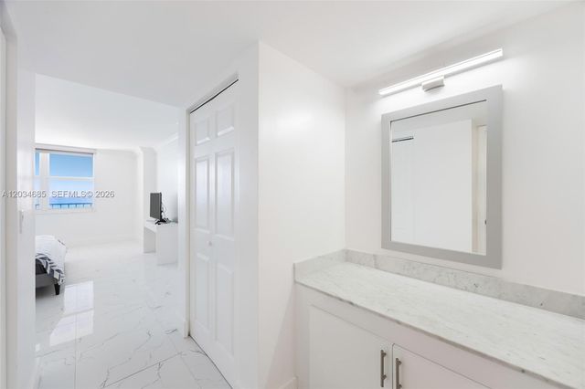 2401 S Ocean Drive 2402, Hollywood, FL 33019