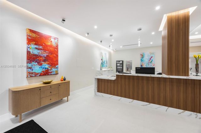 2401 S Ocean Drive 2402, Hollywood, FL 33019