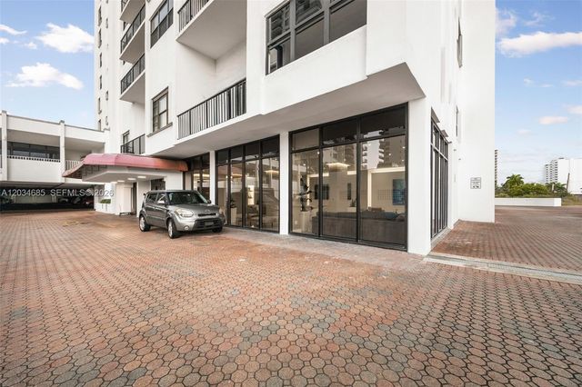 2401 S Ocean Drive 2402, Hollywood, FL 33019