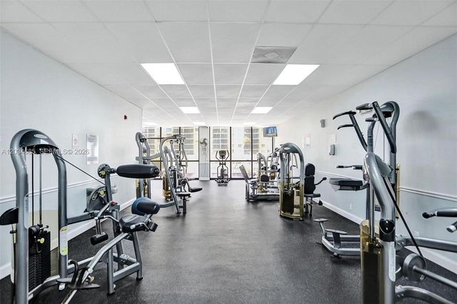 2401 S Ocean Drive 2402, Hollywood, FL 33019
