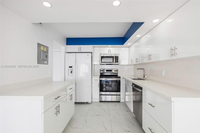 2401 S Ocean Drive 2402, Hollywood, FL 33019